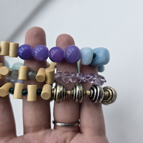 Multicolor Beaded Bracelet - Picture 8 of 9